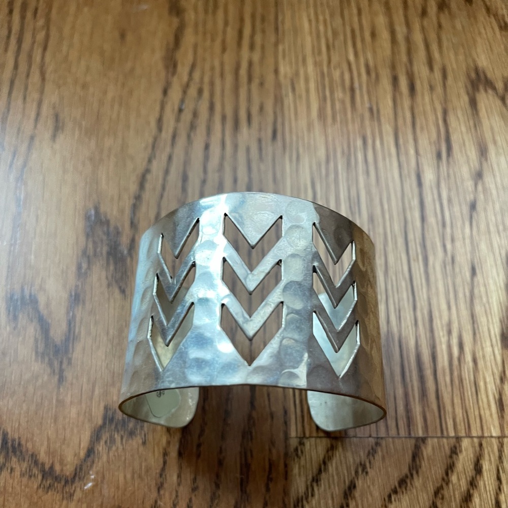 Like new adjustable silver cuff arrow bracelet